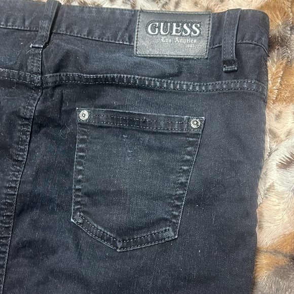 Women’s Guess size 27 Classic Black Denim Mini Skirt - Picture 6 of 6
